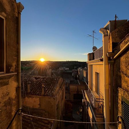 شقة L'Altra Modica Locazione Turistica المظهر الخارجي الصورة